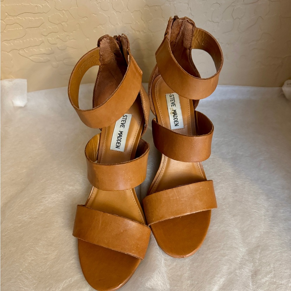 Steve Madden Wedges   Size 6.5M
